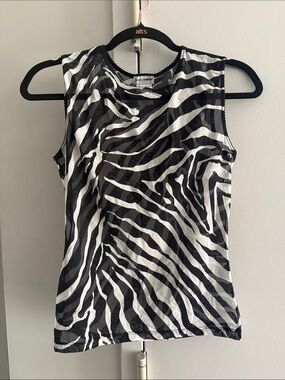 Dolce & Gabbana Tank Tops for Women on Sale up to 90% Off: Poshmark